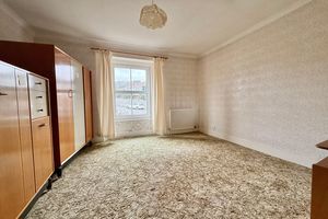 Bedroom- click for photo gallery